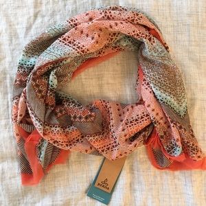 Prana scarf